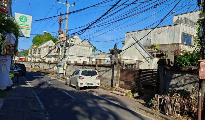 Tanah & Bangunan Komersial 2.735 m² di Jl. Plawa – Seminyak, Bali | SHGB & IMB Lengkap Tanah & Bangunan Komersial 2.735 m² di Jl. Plawa – Seminyak, Bali | SHGB & IMB Lengkap