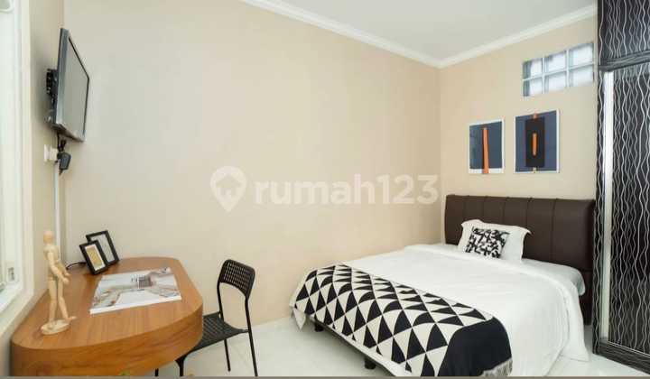 Exclusive Boarding House with Strategic Location Near MRT, Flood-Free @Radio Dalam 2