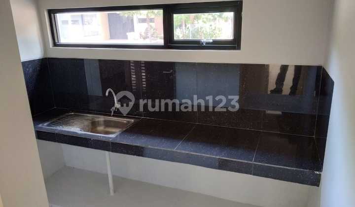 New 2-Story Ready-to-Occupy House with Comfortable and Lush Living @Bintaro 2