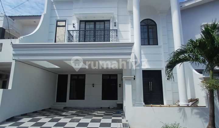 Beautiful Modern House Ready to Occupy in Bintaro Sector 9