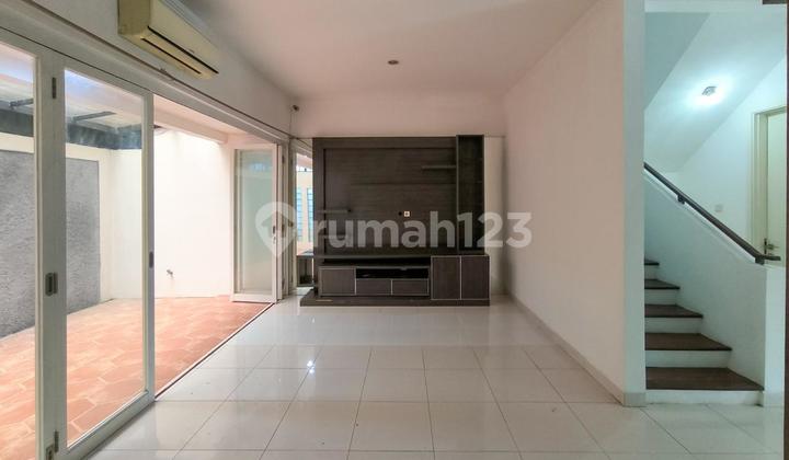 Di Jual Rumah dengan Lokasi yang di Impikan di Bintaro Sektor 9 Lokasi Strategis Dalam Cluster SHM