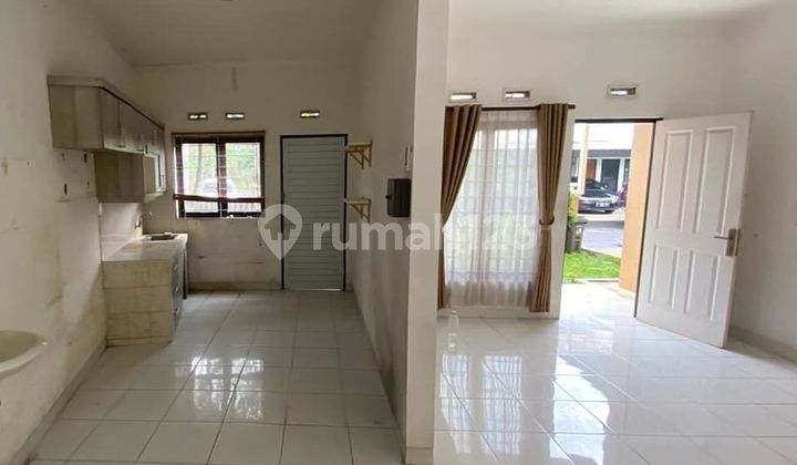 Rumah Siap Huni Cantik 2 Lantai SHM @Ciputat