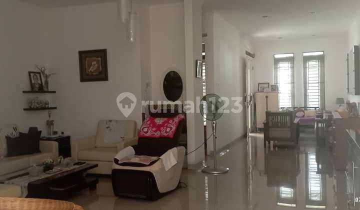 Hot Sale!! Rumah Full Furnished 1½ Lantai Siap Huni di Bintaro Sektor 5 Kt 3+1 Km 2+1 SHM Lt 180 Lb 122.