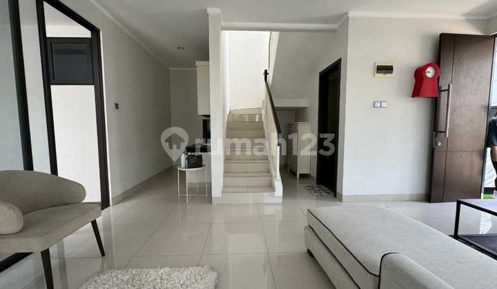 Beautiful, Clean House with Comfortable and Lush Living @Kebayoran Harmony Beautiful, Clean House with Comfortable and Lush Living @Kebayoran Harmony