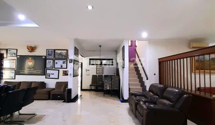 Dijual Cepat Rumah 2 Lantai Luas Nyaman Siap Huni dengan Hunian Asri @Joglo Jakarta Barat