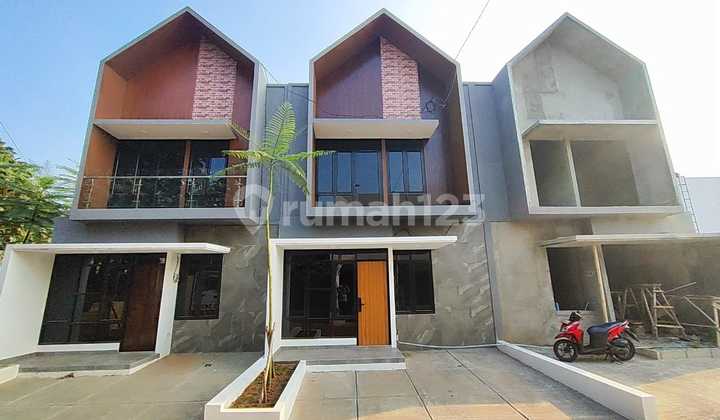Rumah Mewah Scandinavian 800 Jutaan Lokasi Pinggir Jalan Raya Diapit Tol Cimanggis Tol Jatikarya Rumah Mewah Scandinavian 800 Jutaan Lokasi Pinggir Jalan Raya Diapit Tol Cimanggis Tol Jatikarya