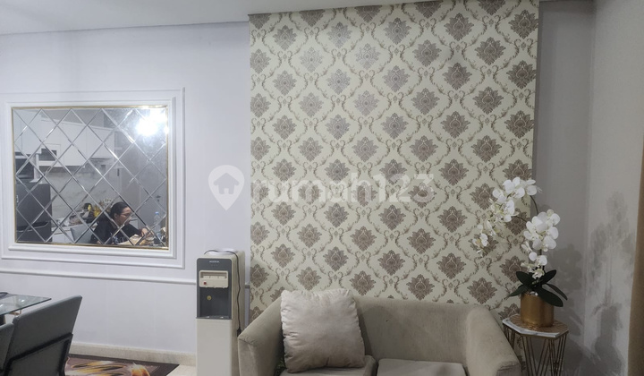 For Rent Voila Apartment 2BR 27th Floor Area 114m City View Semi Private Lift Ciputra World