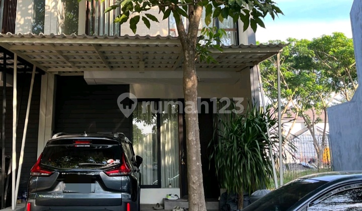 dijual rumah 2lantai CITRALAND , NORTHWEST LAKE full furnish