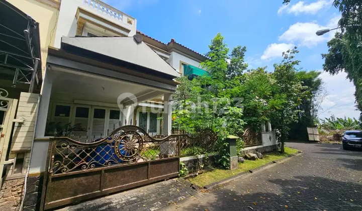 A Bukit Mas Tourist House Near Pakuwon Mall Ptc, Near Spazio Office Tower A Bukit Mas Tourist House Near Pakuwon Mall Ptc, Near Spazio Office Tower