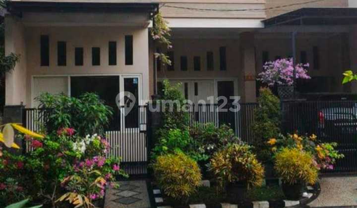 Rumah Babatan Pilang Dekat Kampus Unesa, Dekat Pakuwon Mall, Dekat Mcd