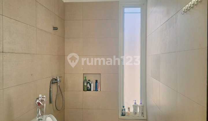 Rumah Dian Istana Dekat Graha Famili, Dekat Loop, Dekat Kampus Unesa Lidah 2