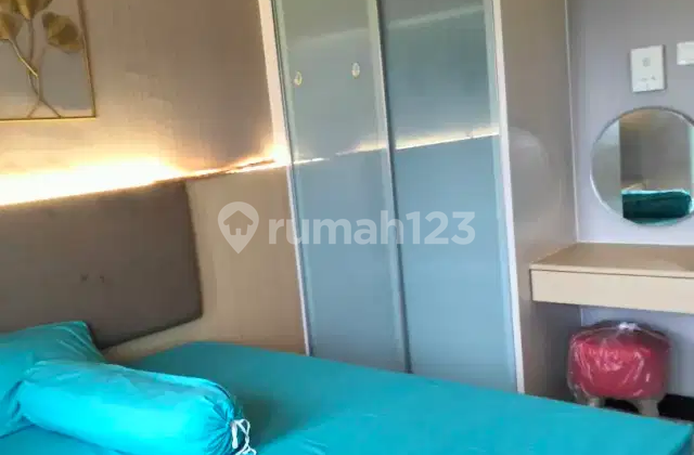 Apartemen Uc Berkeley Dekat Gwalk, Dekat Pakuwon Maall Ptc