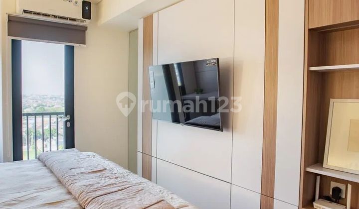 Vittorio Apartment Near Unesa Campus, Near Pakuwon Mall PTC, Near Wiyung Hospital