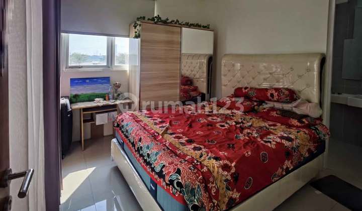 Royal Residence House Near Pakuwon Mall, Near Unesa Lidah Campus 2