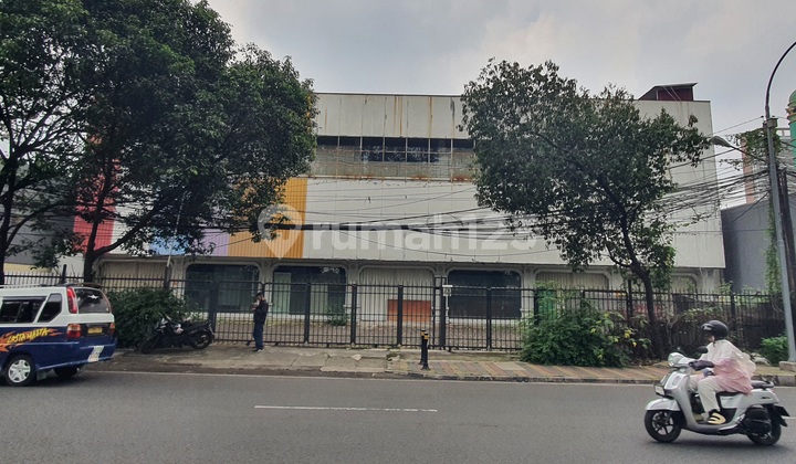 Premium Shophouse/ Office + Warehouse in Tangerang City Center Premium Shophouse/ Office + Warehouse in Tangerang City Center