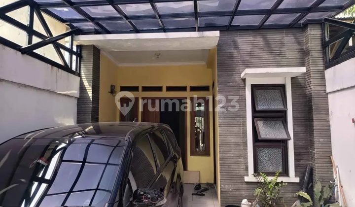 Rumah 2 Lantai Di Srengseng Jakbar Dekat Gerbang Tol Kebon Jeruk Rumah 2 Lantai Di Srengseng Jakbar Dekat Gerbang Tol Kebon Jeruk