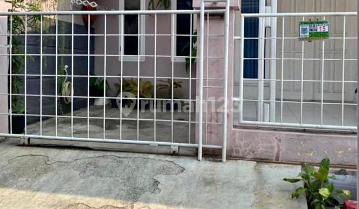 Ready-to-Occupy House in Benda Pamulang Complex, Near Sudimara Station 2