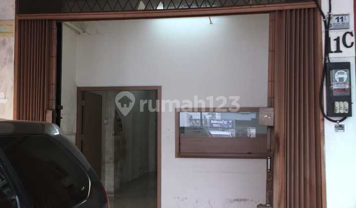 4-Story Shop House in Pos Pengumben, West Jakarta, Near Kebayoran Station. 2