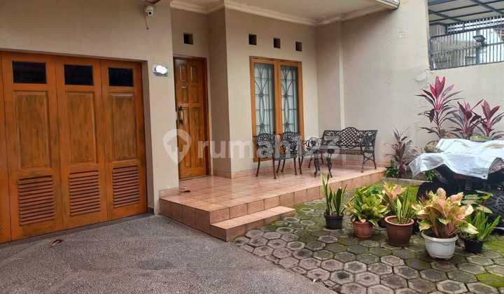 Rumah 2 Lantai Di Kebon Jeruk Jakarta Barat Dekat Tol Kebon Jeruk 2