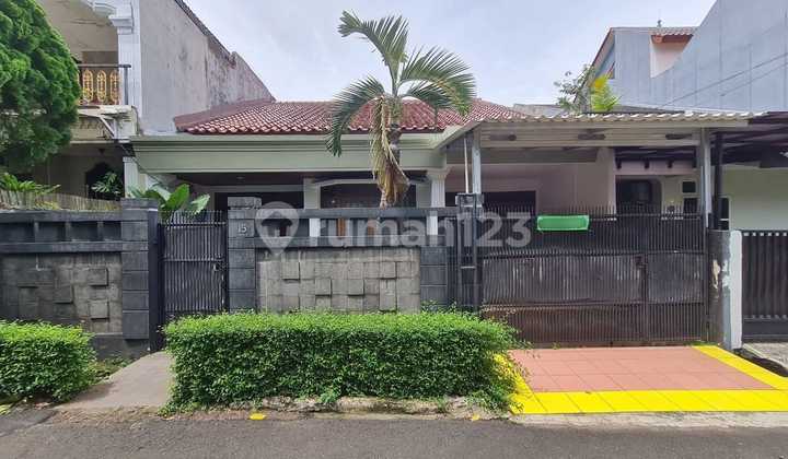 House for Rent in Bintaro Sector 1, Pesanggrahan, South Jakarta House for Rent in Bintaro Sector 1, Pesanggrahan, South Jakarta