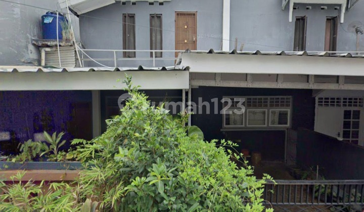 2-Story House in Grinting, Kebayoran Baru, South Jakarta, Near MRT Block A 2-Story House in Grinting, Kebayoran Baru, South Jakarta, Near MRT Block A