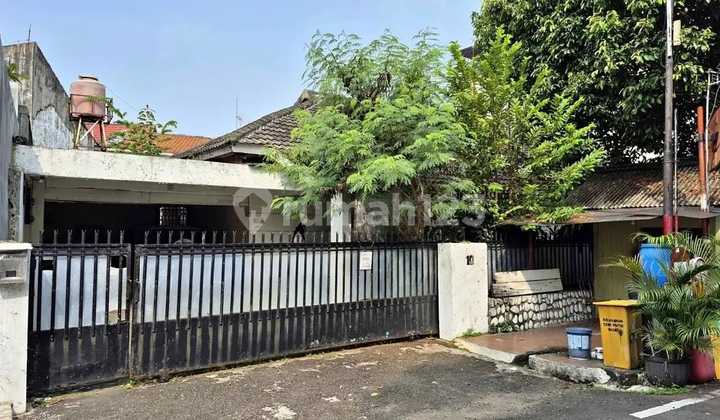 Rumah Di Cempaka Putih Jakarta Pusat Dekat Stasiun Pasar Senen 1