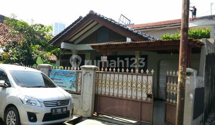 Rumah Nyaman Di Kebayoran Lama Jaksel Dekat Stasiun Kebayoran