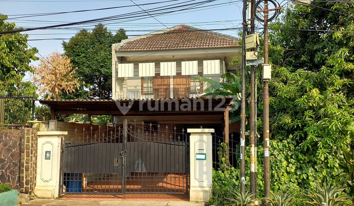 Rumah 2 Lantai Di Tanah Kusir Jaksel Dekat Stasiun Kebayoran Lama
