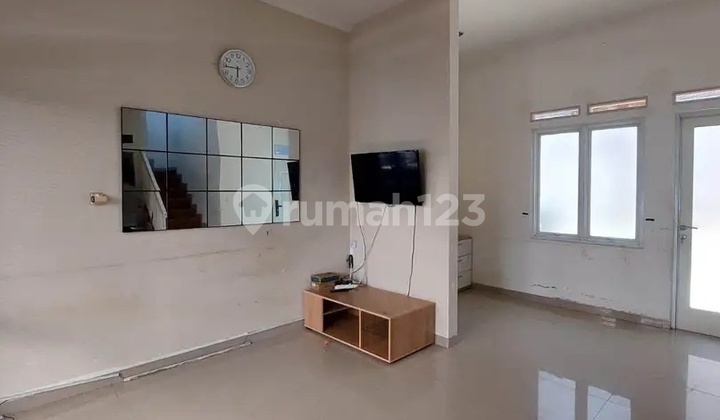 Rent 2-Story Semi-Furnished House Gardenia Serpong Ciater Tangsel 2