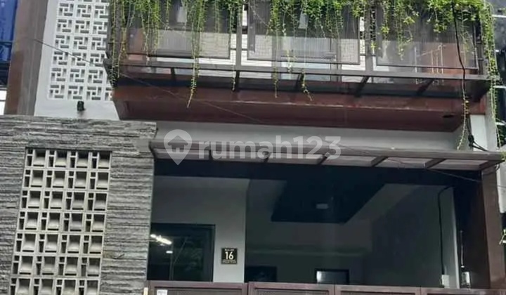 Rumah Bagus 3 Lantai Perumahan Pakujaya Permai Serpong Tangsel