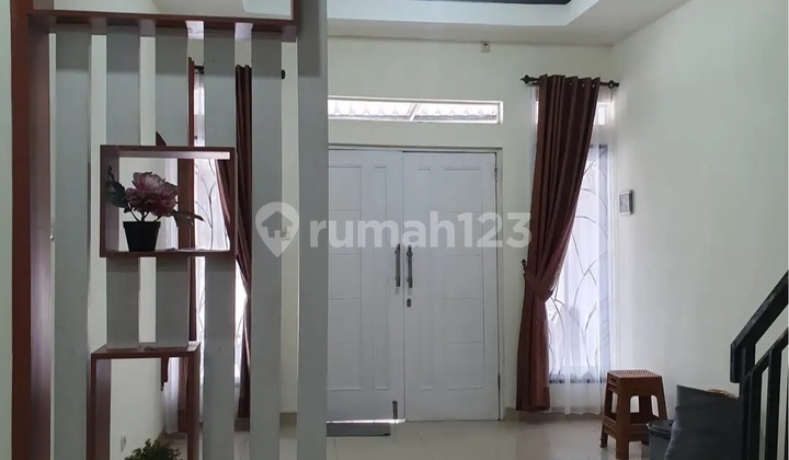 Sewa Rumah Cluster Semi Furnished 2 Lantai Ciputat Tangsel