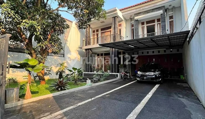 Rumah Mewah 2 Lantai Dekat Pasar Modern Bintaro Xchange Tangsel Rumah Mewah 2 Lantai Dekat Pasar Modern Bintaro Xchange Tangsel