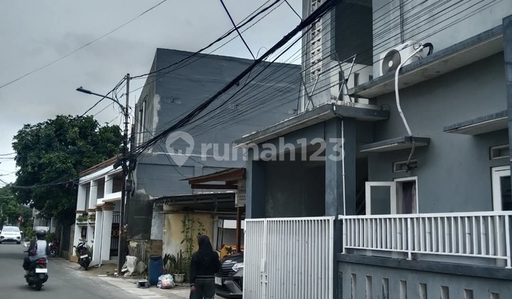 Rumah 2 Lantai Strategis Dekat Kampus Mercu Buana Meruya Jakbar 2