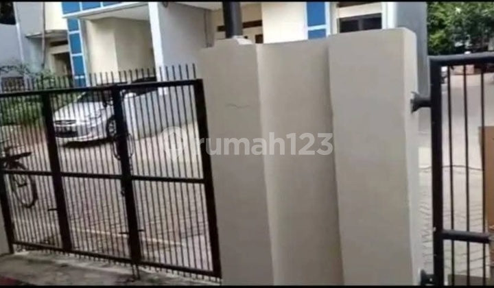 Sell Ready-to-Occupy House in Ciledug Housing, Tangerang City 2