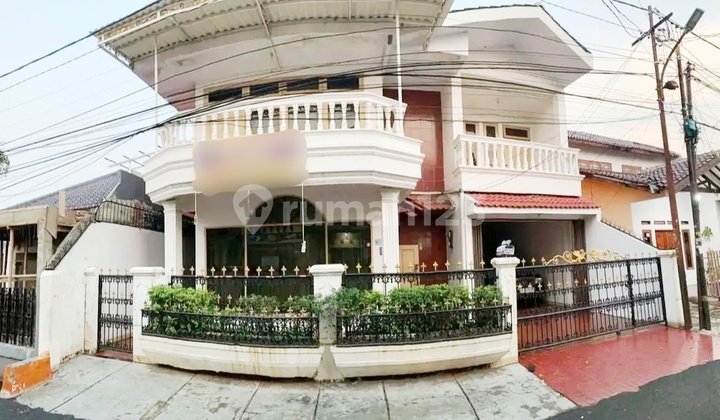 Jual Rumah 3 Lantai Strategis Kelapa Dua Kebon Jeruk Jakbar