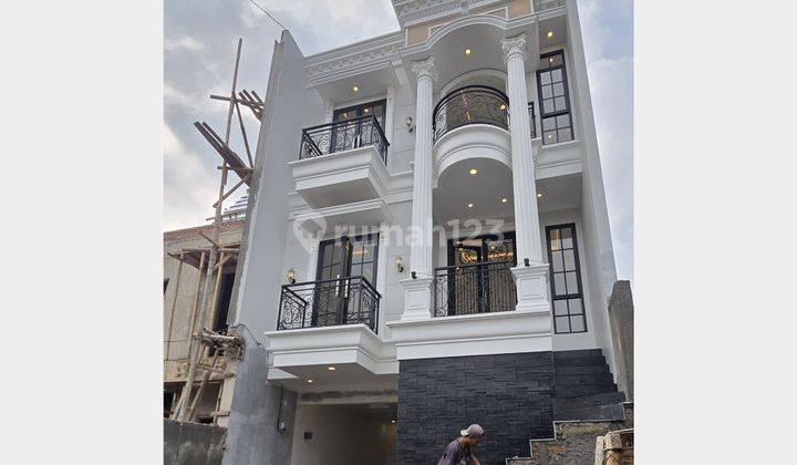 RUMAH Mewah Harga Murah 3lt privatepool Pejaten Pasarminggu