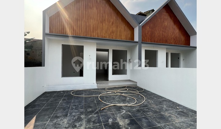 DIJUAL RUMAH Scandinavian with rooftop 810JT di Jagakarsa Jaksel DIJUAL RUMAH Scandinavian with rooftop 810JT di Jagakarsa Jaksel