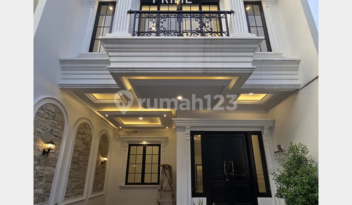 DIJUA RUMAH MINIMALIS MODERN Akses mudah 2Lantai jagakarsa