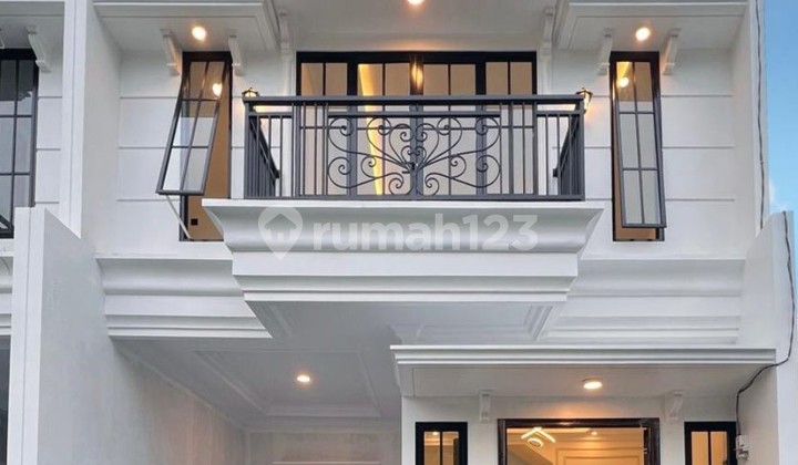 Rumah Bagus 2Lantai Dan Rooftop Dalam Cluster Aman , Akses mudah , dan Siap Huni