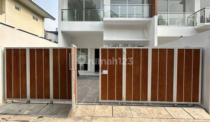 RUMAH SINGLE HOUSE Kontemporer 4unit Dalam Cluster Besar 2