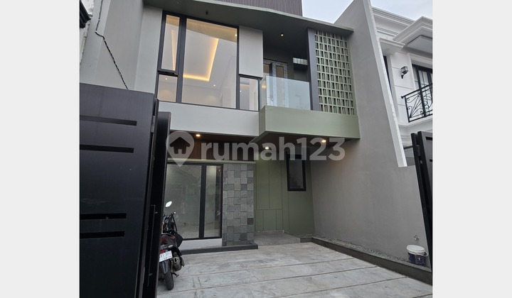 RUMAH 2Lt Siap Huni Mewah Murah Jagakarsa Jaksel