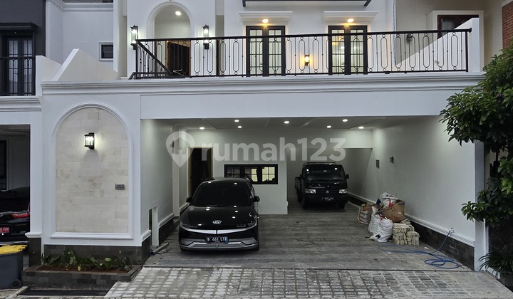 Rumah Mewah Siap Huni Dalam Cluster Pinggir Jalan Raya