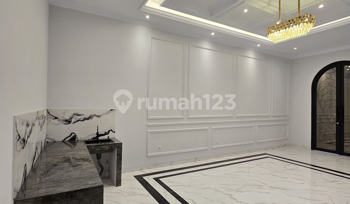 RUMAH CLASSIS MODEREN 3Lt plus rooftop JAGAKARSA 300m Tol Andara 2