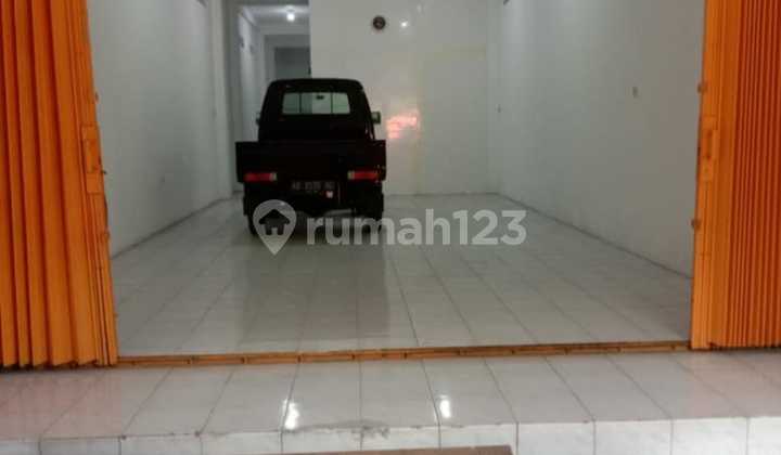 Strategic Shophouse on North Ring Road - Depok, Sleman Strategic Shophouse on North Ring Road - Depok, Sleman