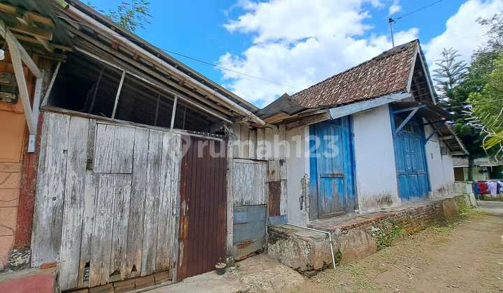 Rumah Dijual - Strategis di Jalan Sanggrahan, Wates, Magelang Utara 2