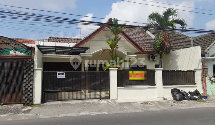 Rumah Tinggal 1 Lantai Lokasi Strategis di Jalan Damai, Sariharjo, Ngaglik, Sleman Rumah Tinggal 1 Lantai Lokasi Strategis di Jalan Damai, Sariharjo, Ngaglik, Sleman