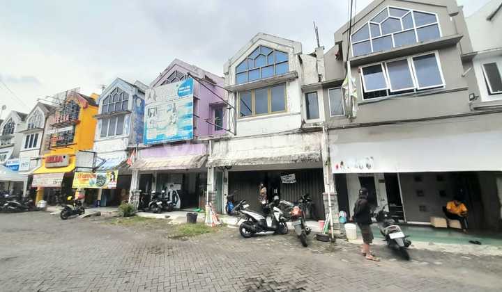 For Rent: 2-Story Shop House - Valencia Shop House Complex, Mertoyudan, Magelang For Rent: 2-Story Shop House - Valencia Shop House Complex, Mertoyudan, Magelang