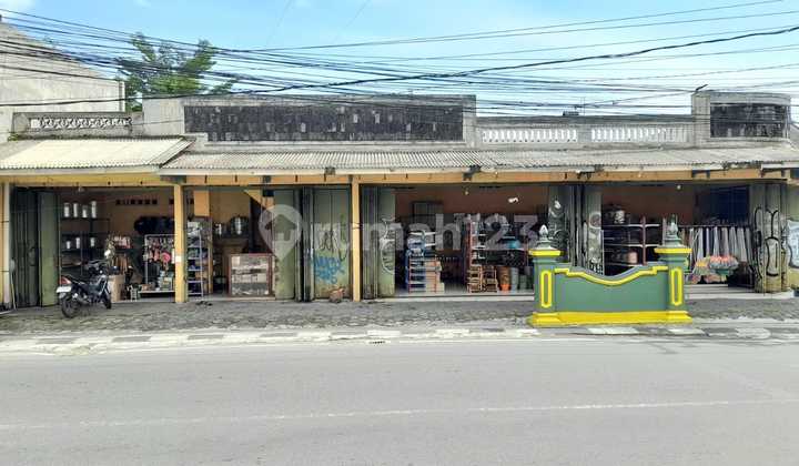 For Sale 2-Story Shop House in Strategic Location on Jalan Gito Gati - Tridadi Sleman