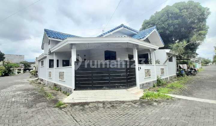 Residential House in an Exclusive Neighborhood in Sewon Bantul 2