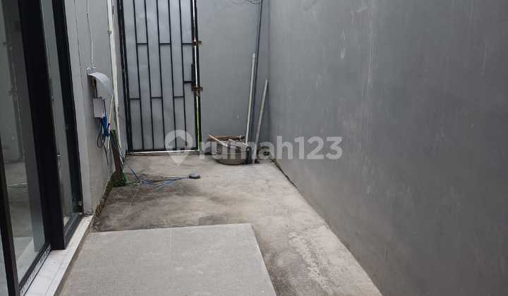 For Rent: Strategic Location Shop House in Sendangadi, Mlati, Sleman